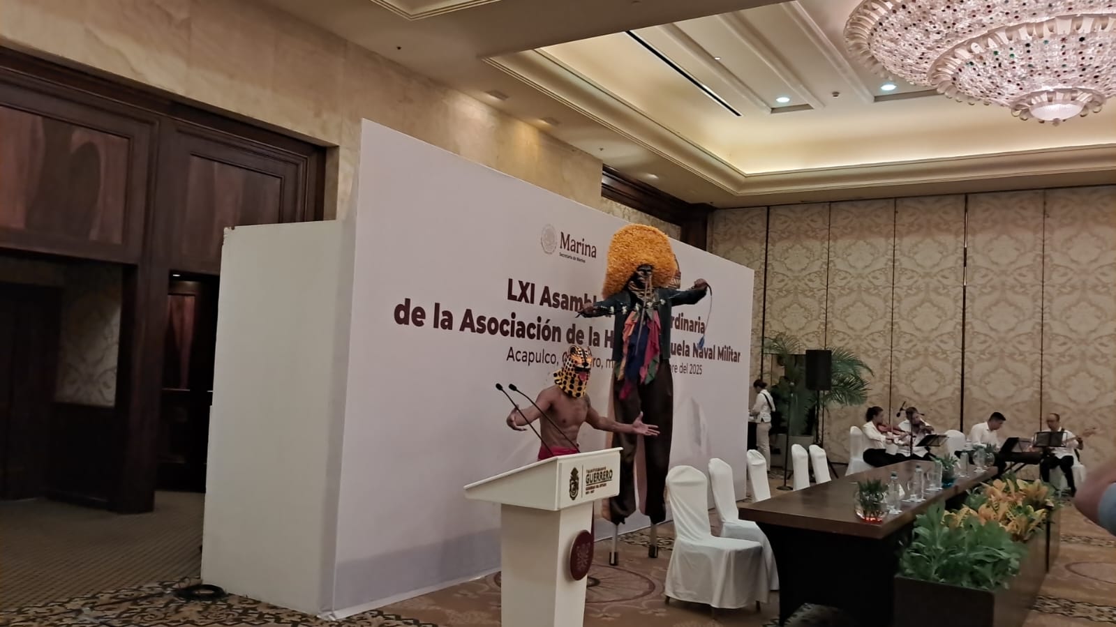 Comida con el gobierno del Estado